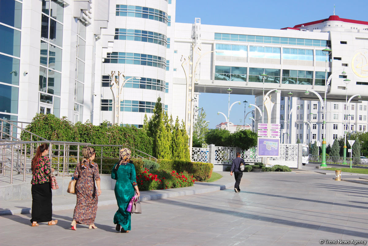 Путешествие азербайджанца в Ашхабад – белый город без черных автомобилей, уникальная архитектура