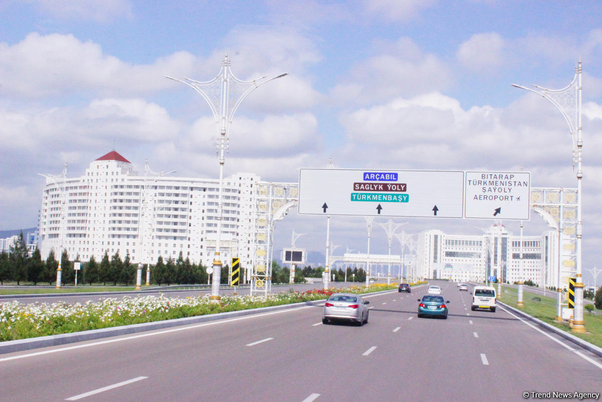 Путешествие азербайджанца в Ашхабад – белый город без черных автомобилей, уникальная архитектура