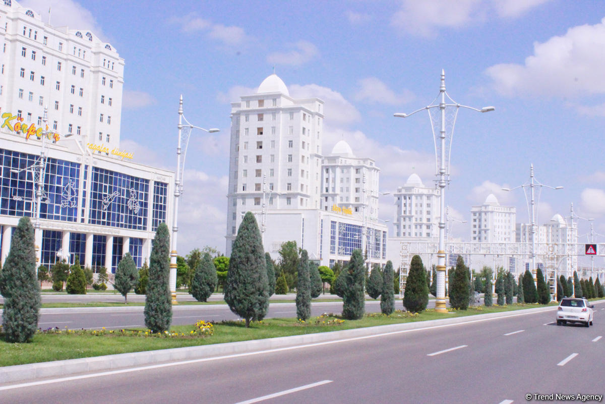 Путешествие азербайджанца в Ашхабад – белый город без черных автомобилей, уникальная архитектура