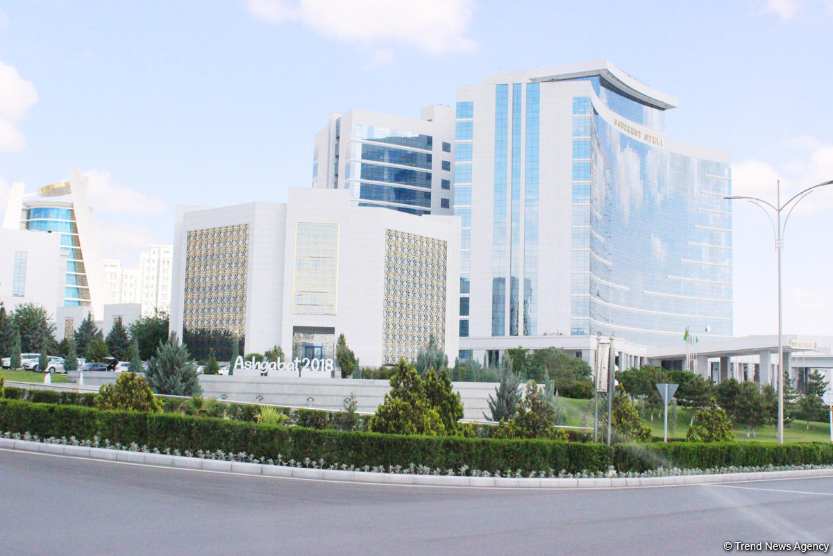 Путешествие азербайджанца в Ашхабад – белый город без черных автомобилей, уникальная архитектура