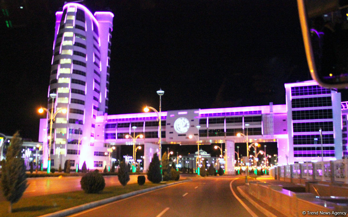 Путешествие азербайджанца в Ашхабад – белый город без черных автомобилей, уникальная архитектура