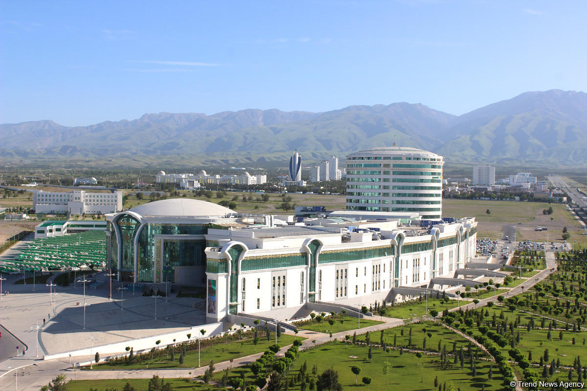 Путешествие азербайджанца в Ашхабад – белый город без черных автомобилей, уникальная архитектура