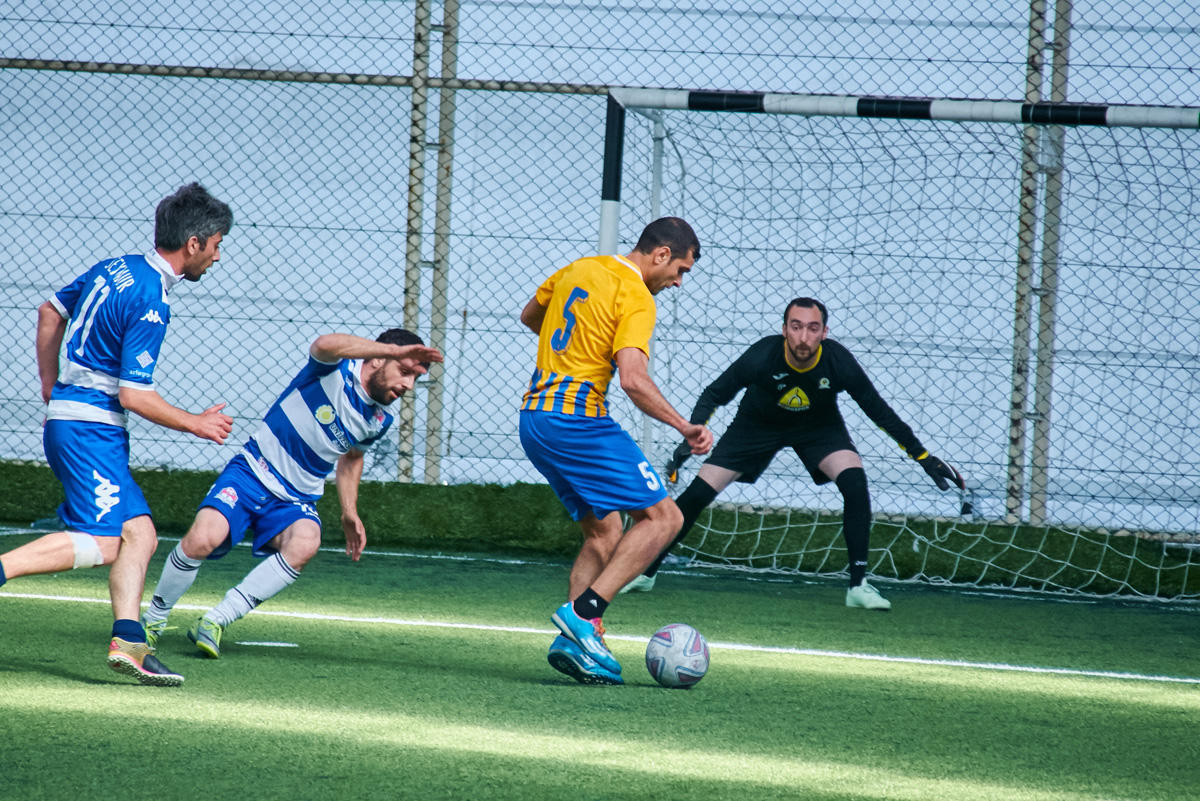 Azfar Business League - ¼ финала: Матчи-триллеры на пути к Весеннему Кубку