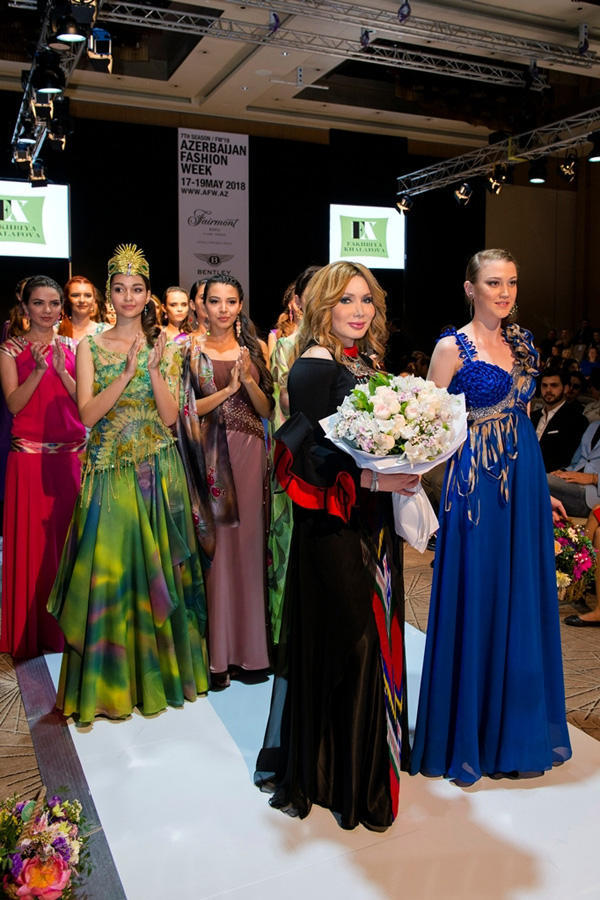 Фахрия Халафова представила символ вечный красоты на Azerbaijan Fashion Week 2018