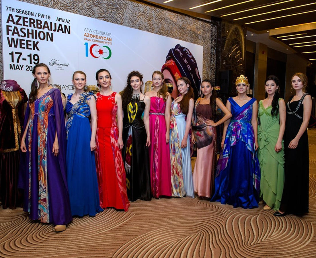 Фахрия Халафова представила символ вечный красоты на Azerbaijan Fashion Week 2018