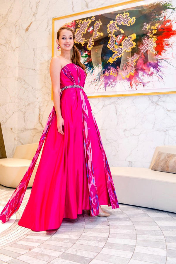 Фахрия Халафова представила символ вечный красоты на Azerbaijan Fashion Week 2018