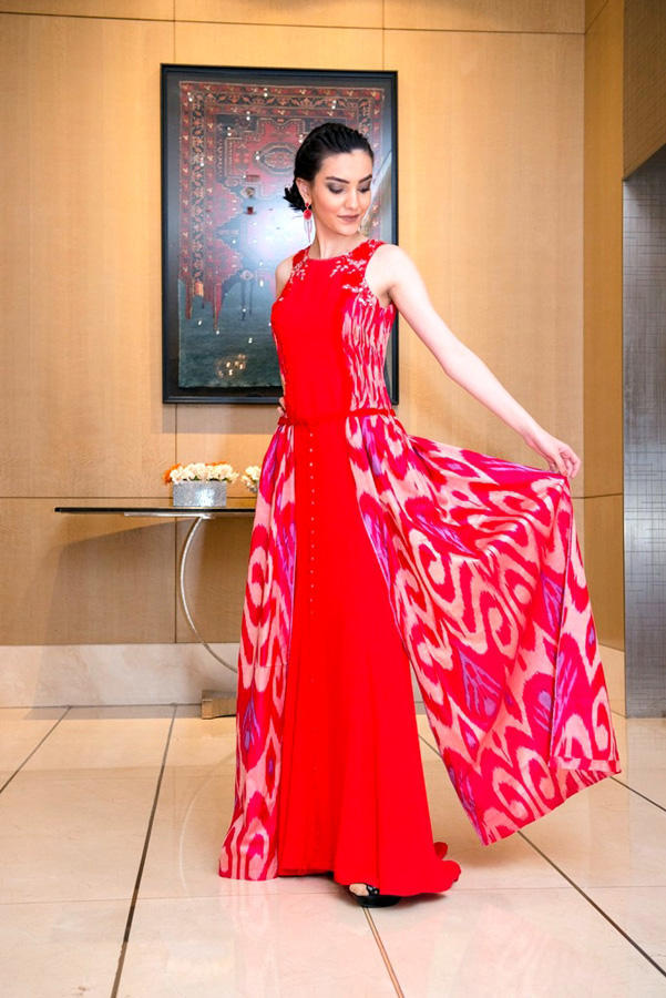 Фахрия Халафова представила символ вечный красоты на Azerbaijan Fashion Week 2018