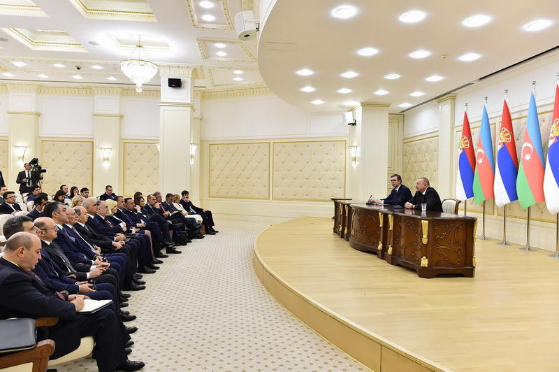 Президенты Азербайджана и Сербии выступили с заявлениями для печати