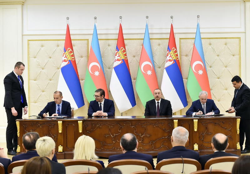 Президенты Азербайджана и Сербии выступили с заявлениями для печати