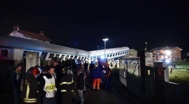 В Италии поезд протаранил грузовик, есть погибшие и много раненых