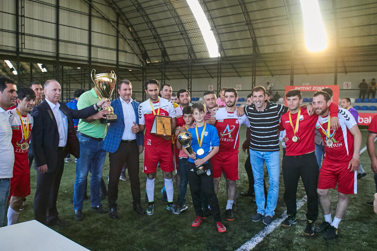 В Баку прошел последний день Весеннего Кубка Azfar Business League по мини-футболу