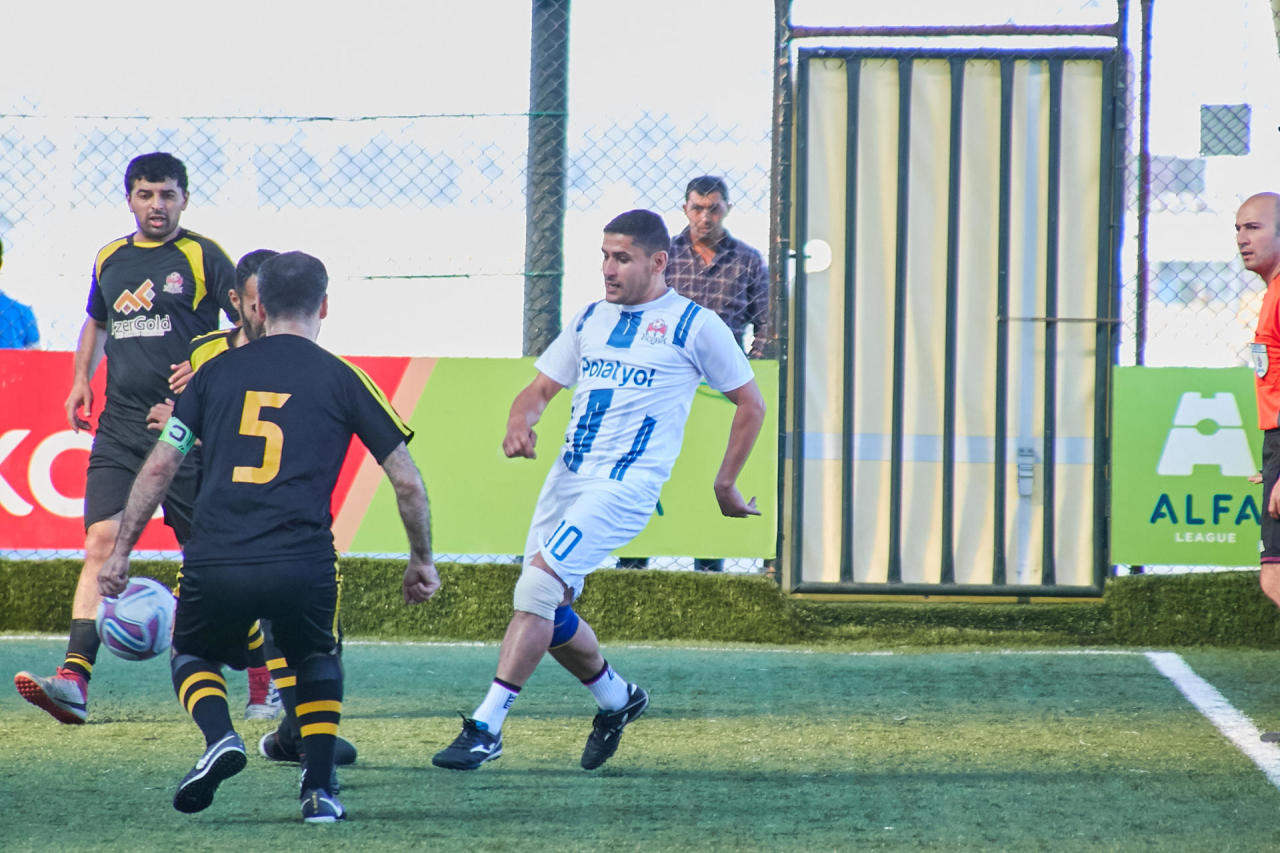 В Баку прошел последний день Весеннего Кубка Azfar Business League по мини-футболу