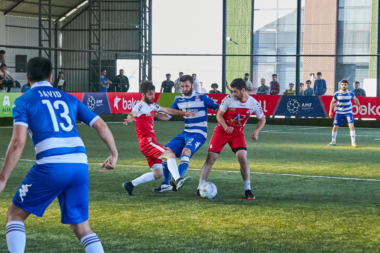 В Баку прошел последний день Весеннего Кубка Azfar Business League по мини-футболу