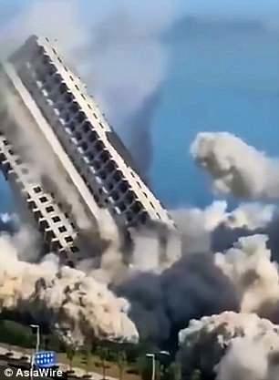 4 lüks bina 15 saniyədə darmadağın edildi