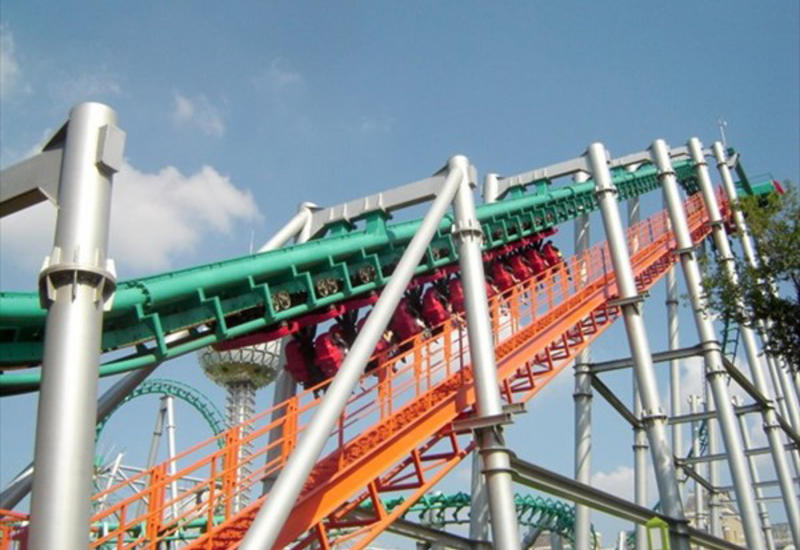 При организации Центра Гейдара Алиева на бакинском бульваре проходит бесплатная акция для детей