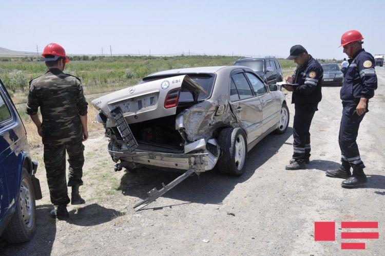 В Азербайджане перевернулся пассажирский автобус: много пострадавших