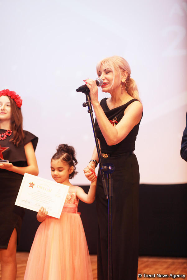 В Баку наградили победителей проекта Azerbaijan Golden Kids Awards 2018