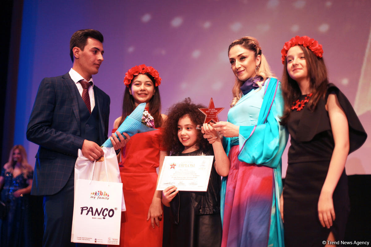В Баку наградили победителей проекта Azerbaijan Golden Kids Awards 2018