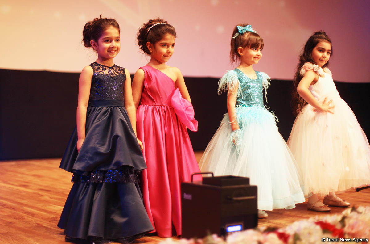 В Баку наградили победителей проекта Azerbaijan Golden Kids Awards 2018