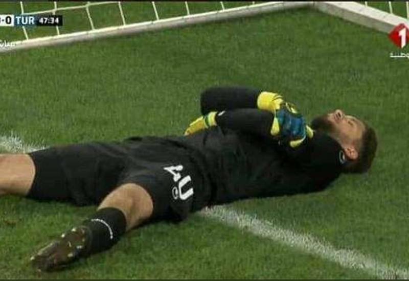 Komandasının iftarı üçün iki dəfə yıxıldı - Maraqlı olay