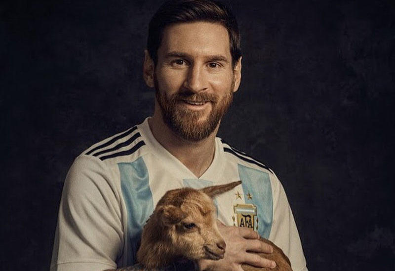 Messi keçilərlə şəkil çəkdirdi