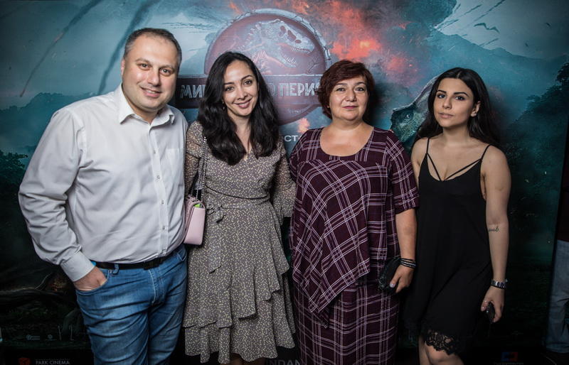 "Мир Юрского периода 2" уже в Баку