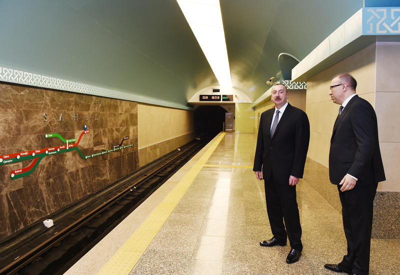 Президент Ильхам Алиев ознакомился с проведенными на станции метро "Сахиль" после реконструкции работами