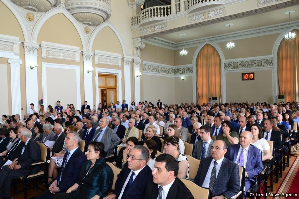 Акиф Ализаде переизбран на пост президента АН Азербайджана