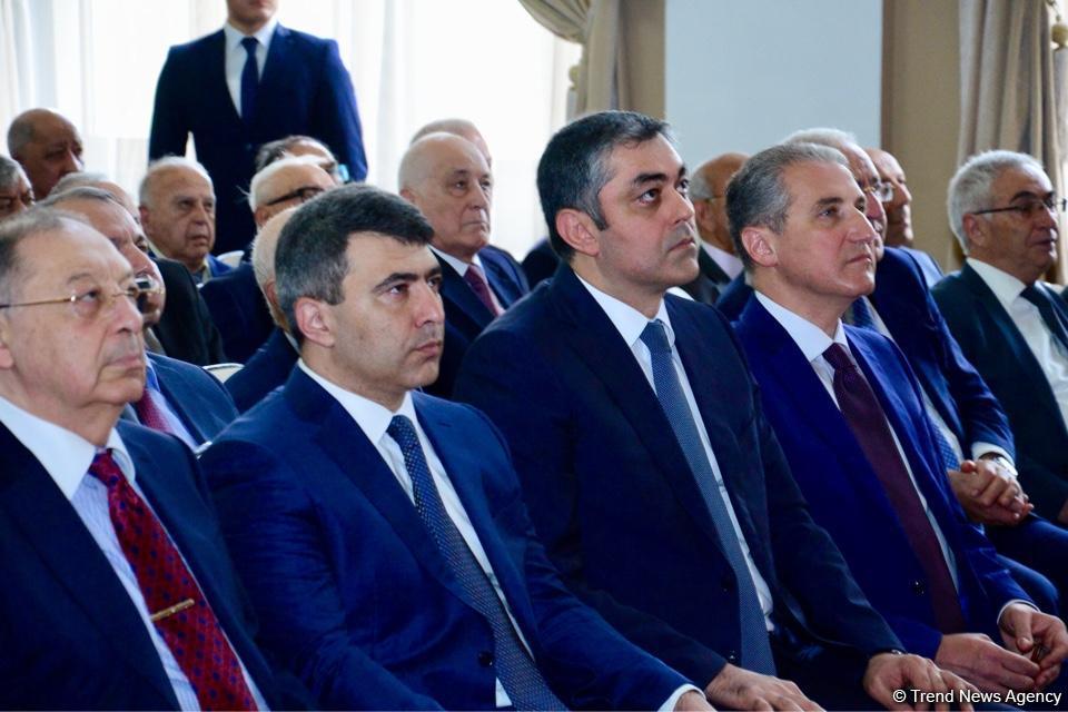 Акиф Ализаде переизбран на пост президента АН Азербайджана