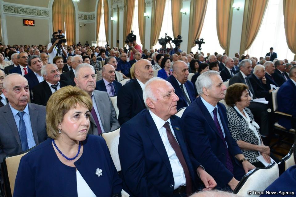 Акиф Ализаде переизбран на пост президента АН Азербайджана