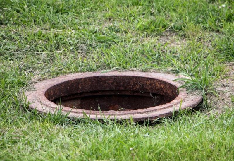 Жительница Петербурга в ходе погони обезвредила похитителя люков