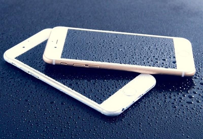 Назван самый водонепроницаемый смартфон