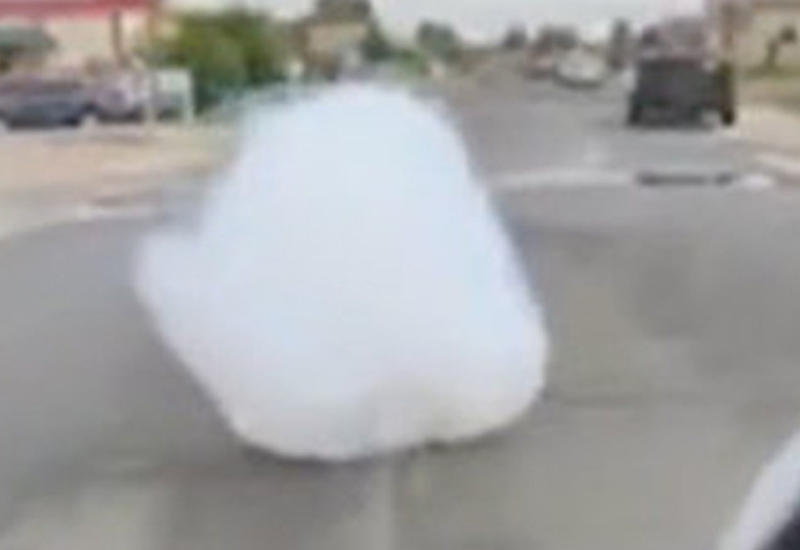«Облако» упало на дорогу, а потом снова взлетело в небо