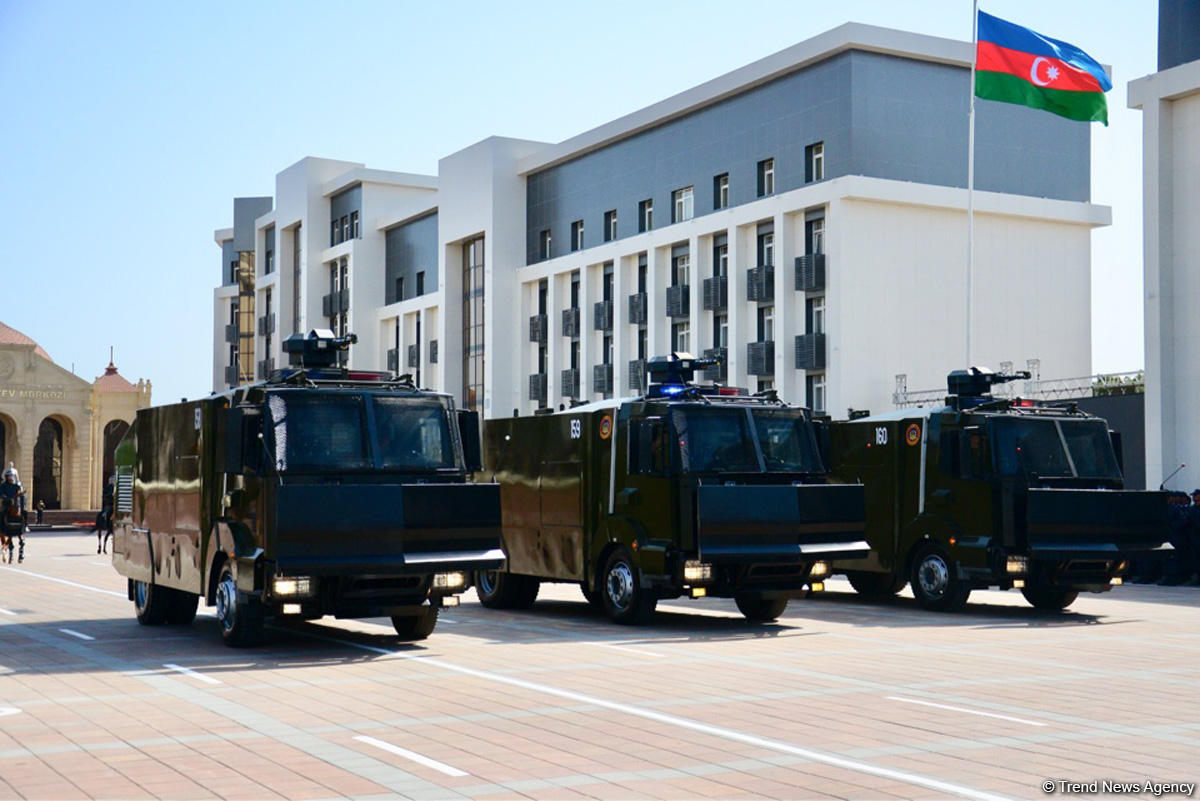 В Баку продемонстрирован новый транспорт для полиции