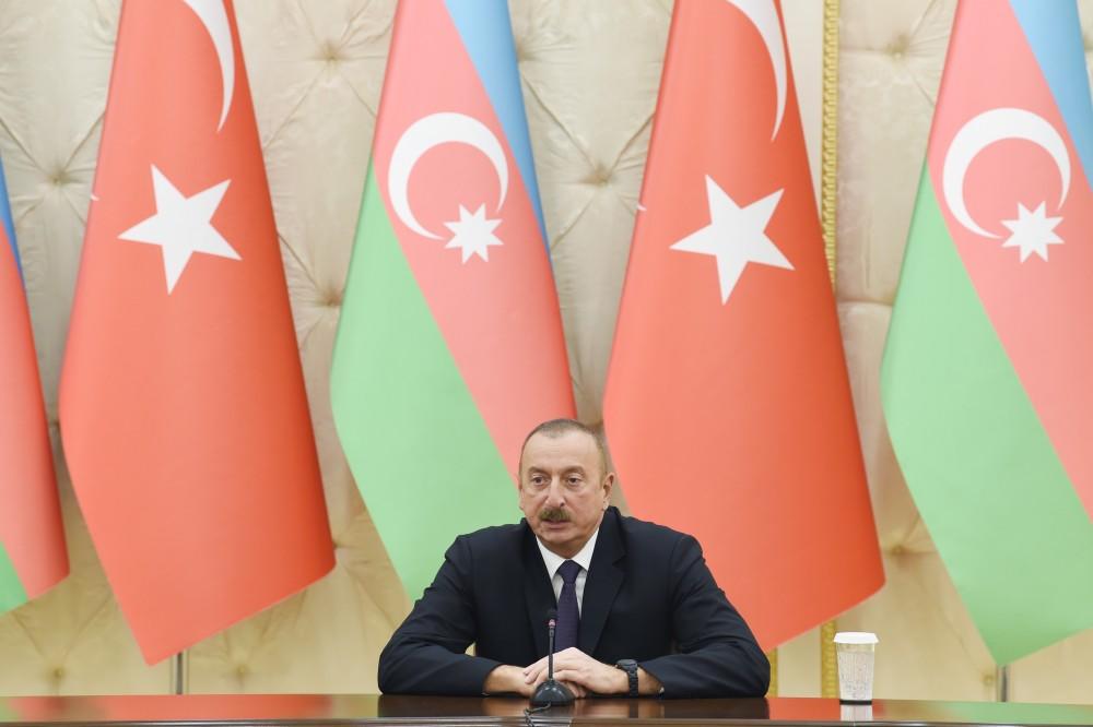 Президенты Азербайджана и Турции выступили с заявлениями для печати