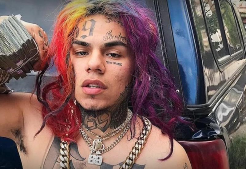 В США  избили, похитили и ограбили рэпера 6IX9INE
