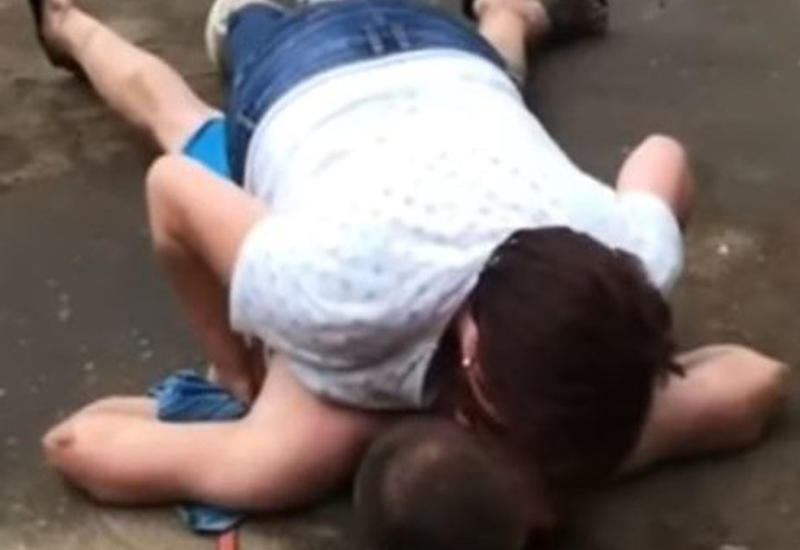 Вор хотел вырвать сумку у  девушки и сильно об этом пожалел