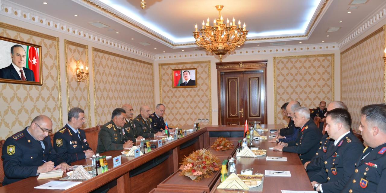 Глава турецких жандармов приехал на переговоры в Баку