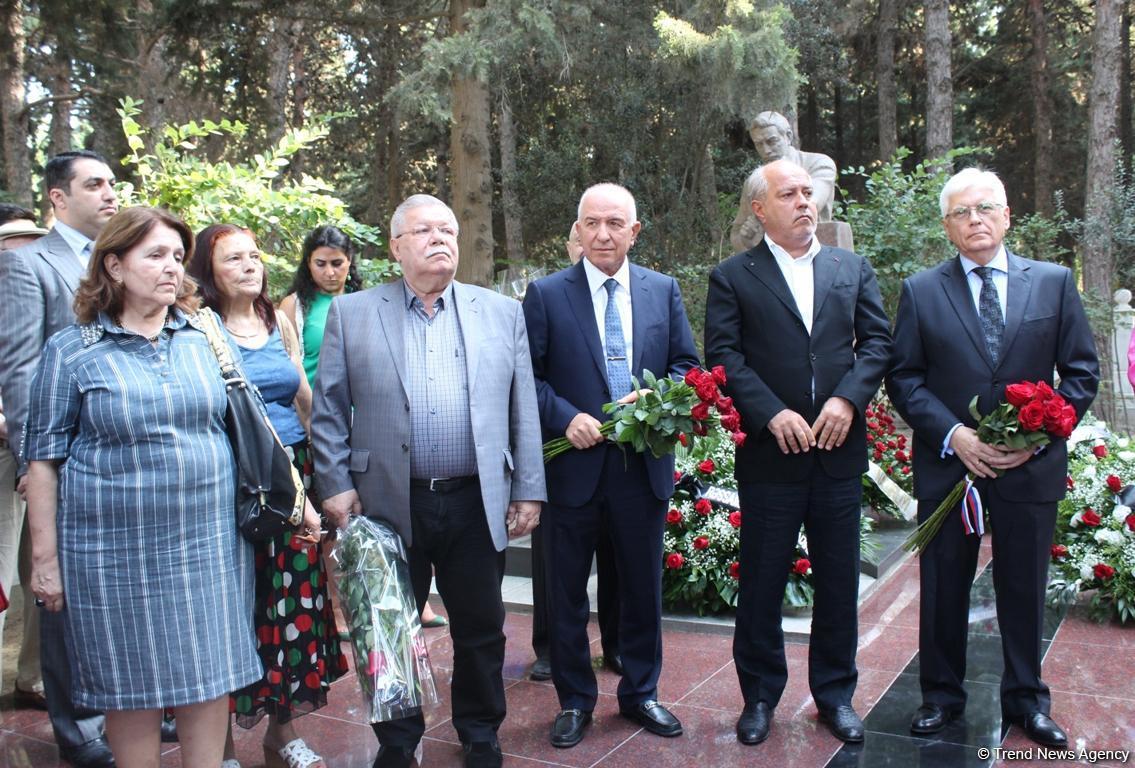 В Баку почли память Муслима Магомаева