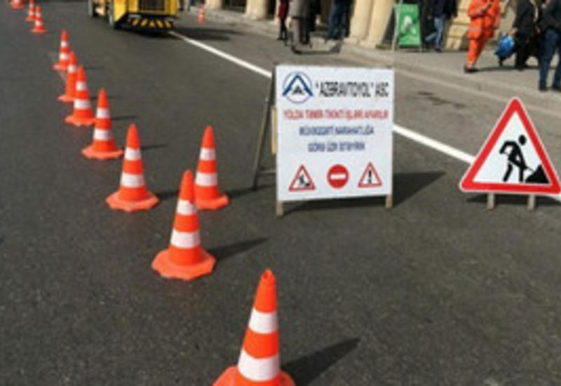 На крупном проспекте в Баку ограничивается движение транспорта