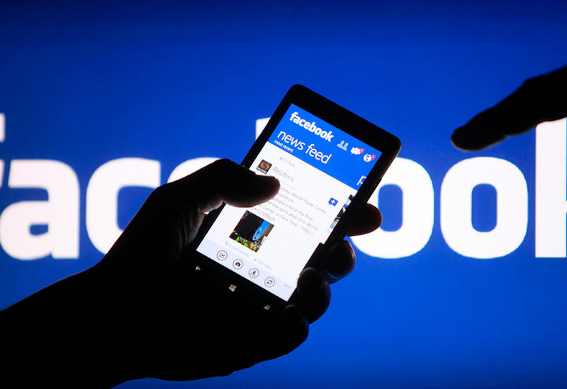 Facebook обвинила BlackBerry в краже технологий