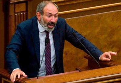 Россия добила Пашиняна - Болтон сказал, Лавров добавил
