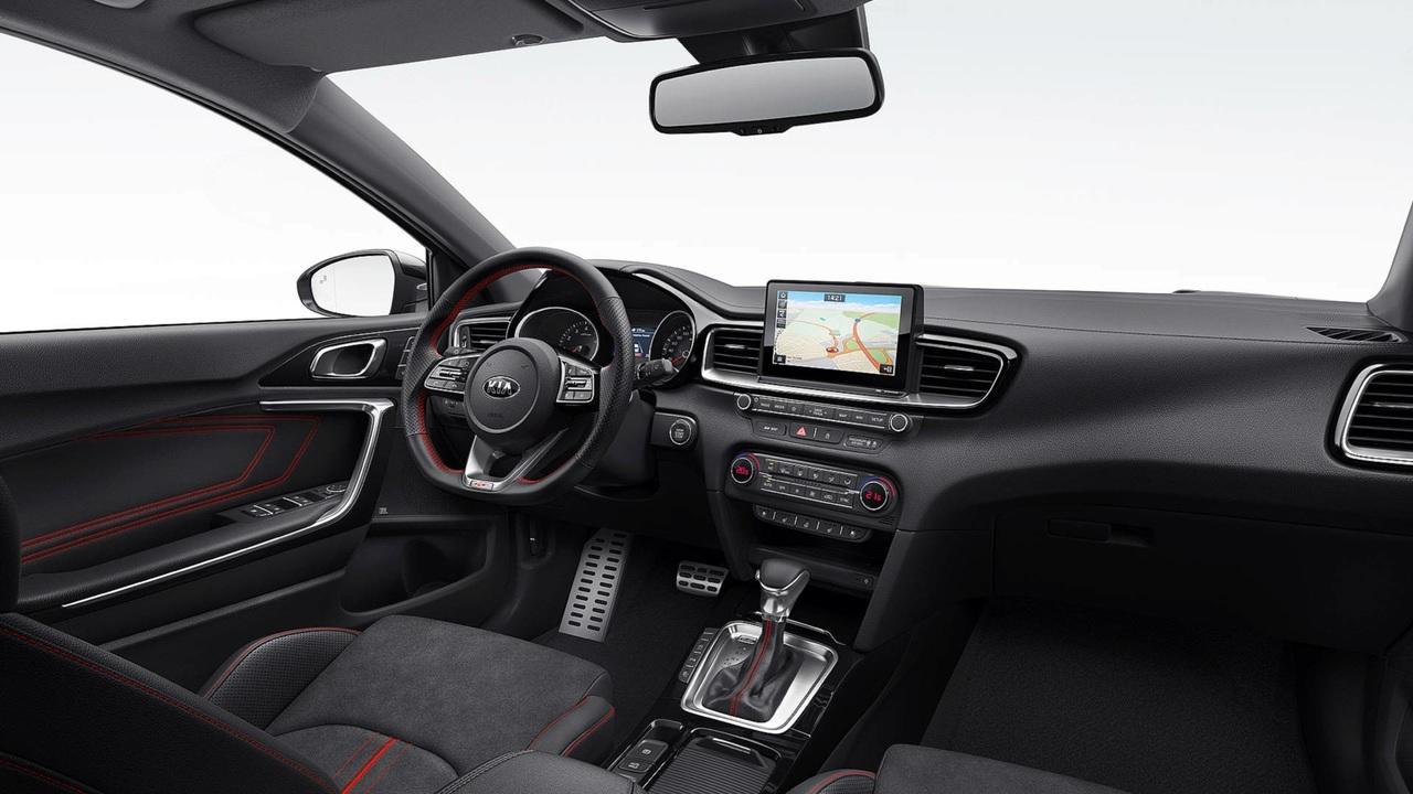 Новейшие KIA ProCeed и Ceed GT представлены официально