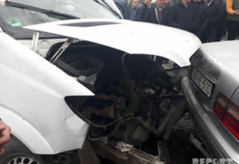 Тяжелое ДТП в Шамахе, есть погибший и раненые