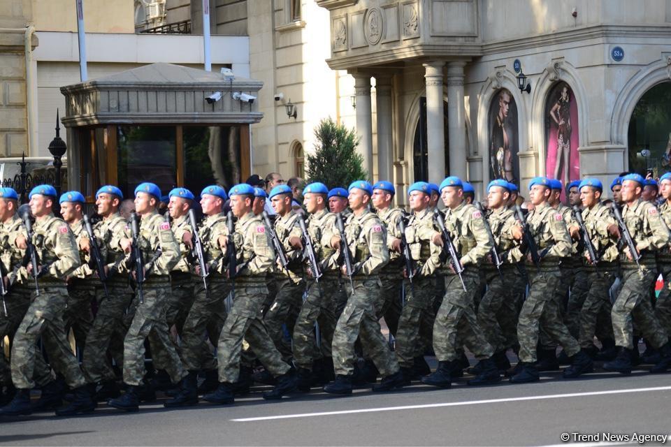 Лучшие моменты грандиозного парада, посвященного 100-летию освобождения Баку от большевистско-дашнакской оккупации
