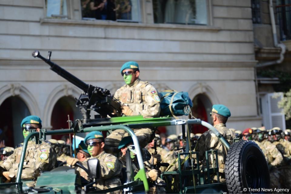 Лучшие моменты грандиозного парада, посвященного 100-летию освобождения Баку от большевистско-дашнакской оккупации