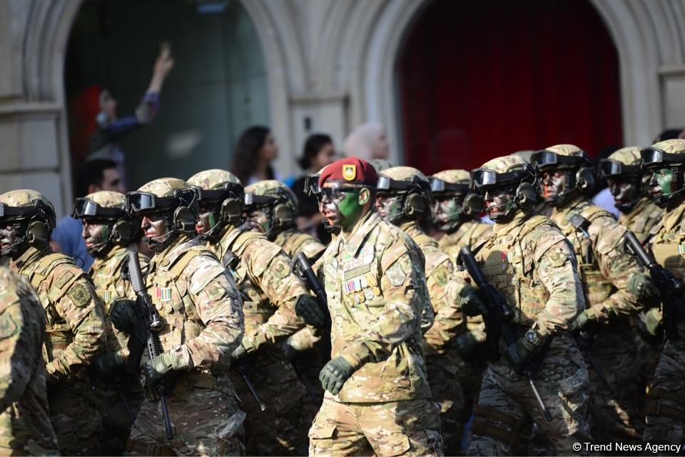 Лучшие моменты грандиозного парада, посвященного 100-летию освобождения Баку от большевистско-дашнакской оккупации