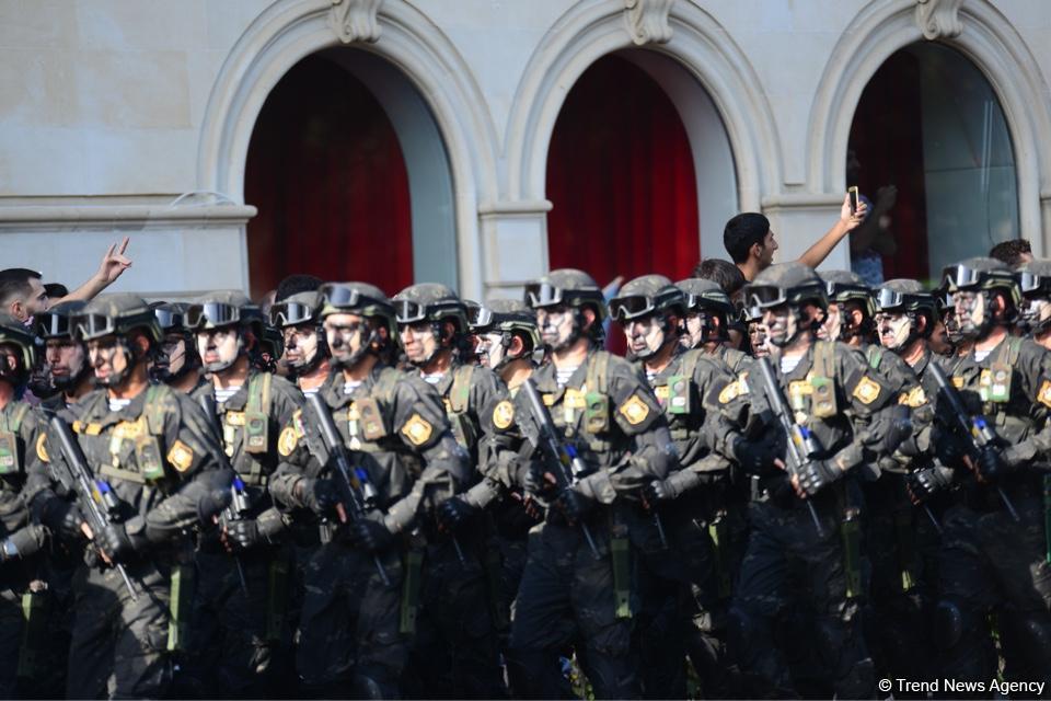 Лучшие моменты грандиозного парада, посвященного 100-летию освобождения Баку от большевистско-дашнакской оккупации