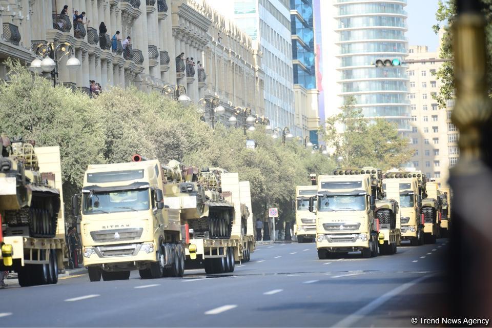 Лучшие моменты грандиозного парада, посвященного 100-летию освобождения Баку от большевистско-дашнакской оккупации