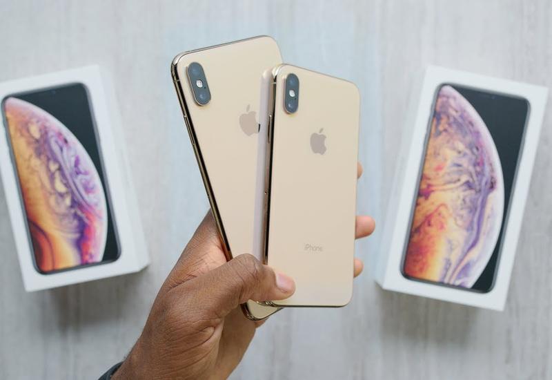 Золотые iPhone XS и XS Max уже распаковали на камеры